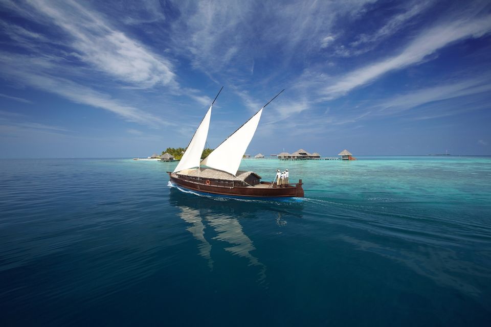 Photo of These 11 Lavish Resorts in Maldives Offer the Best Luxury Holiday That Will Leave You Dreaming! by Kadambari Bhatte (curlytravelmess)