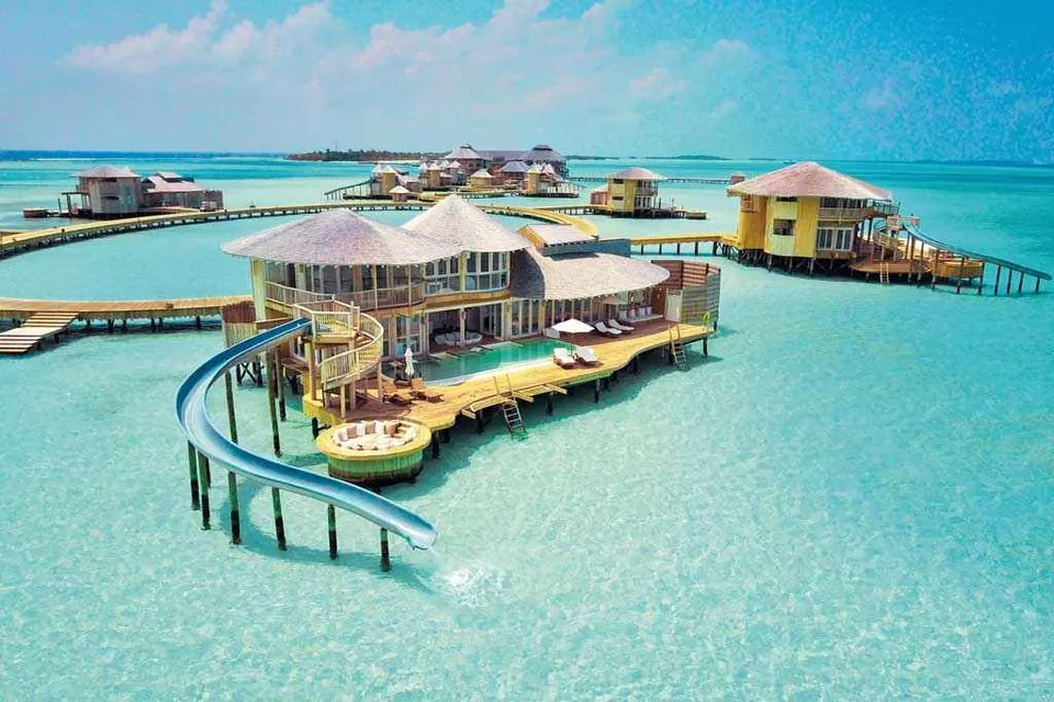 Photo of These 11 Lavish Resorts in Maldives Offer the Best Luxury Holiday That Will Leave You Dreaming! by Kadambari Bhatte (curlytravelmess)