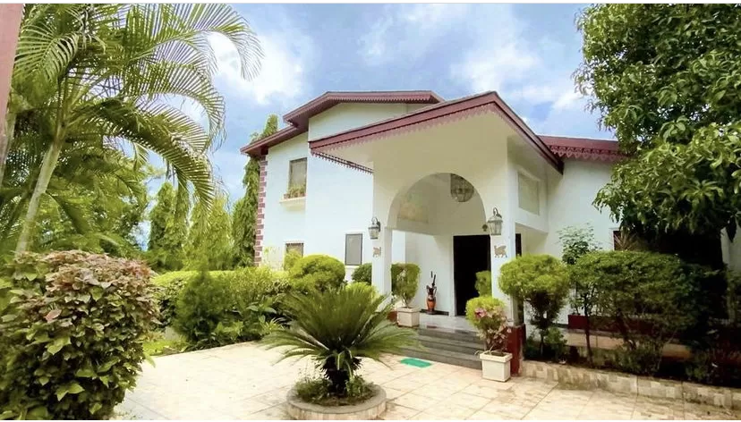 Photo of Karjat, Maharashtra, India by Kadambari Bhatte (curlytravelmess)