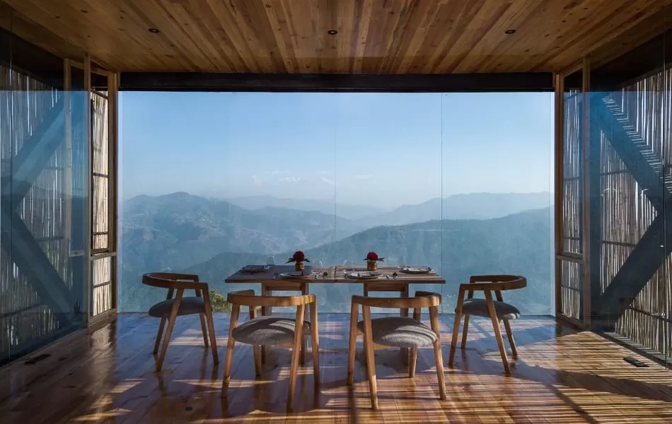 Photo of 10 Utterly Romantic Hill Resorts Close to Delhi to Get Cozy with Your Partner by Kadambari Bhatte (curlytravelmess)