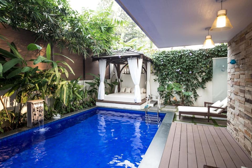 Photo of Bookmark These 10 Luxury Villas in Goa Made for Groups That Come with a Pool! by Kadambari Bhatte (curlytravelmess)