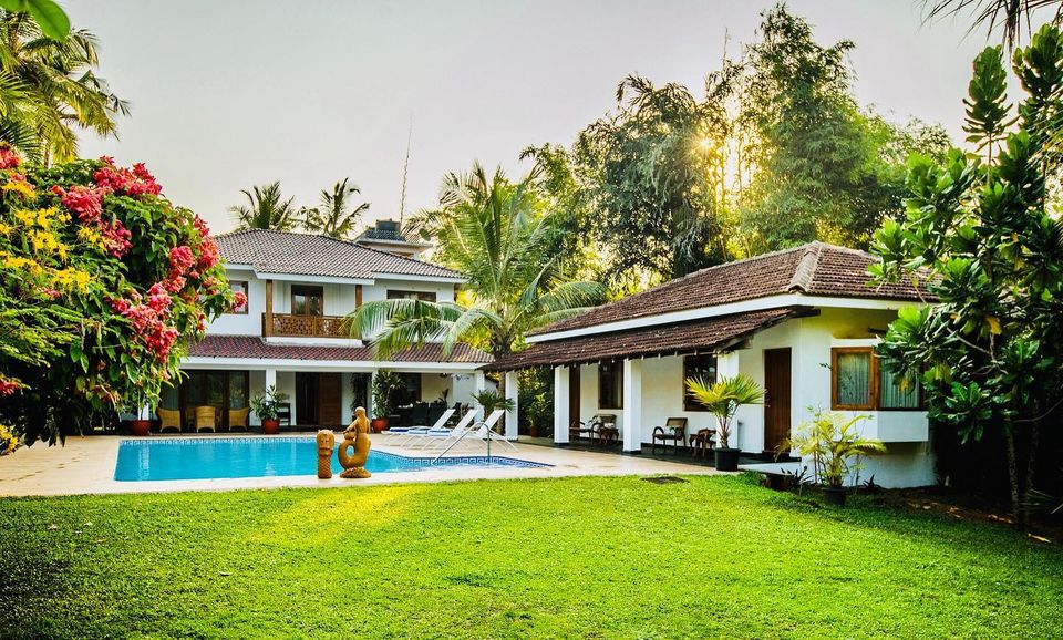 Photo of Bookmark These 10 Luxury Villas in Goa Made for Groups That Come with a Pool! by Kadambari Bhatte (curlytravelmess)
