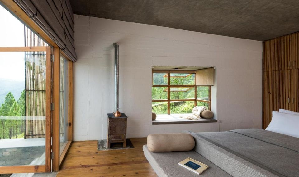 Photo of 10 Utterly Romantic Hill Resorts Close to Delhi to Get Cozy with Your Partner by Kadambari Bhatte (curlytravelmess)