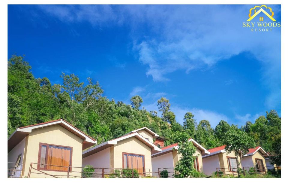 Photo of 10 Utterly Romantic Hill Resorts Close to Delhi to Get Cozy with Your Partner by Kadambari Bhatte (curlytravelmess)