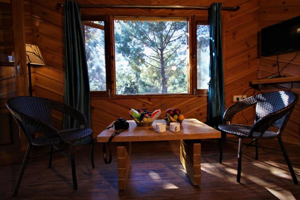 Photo of 10 Utterly Romantic Hill Resorts Close to Delhi to Get Cozy with Your Partner by Kadambari Bhatte (curlytravelmess)