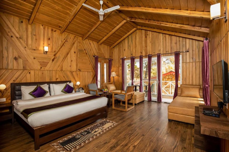Photo of 10 Utterly Romantic Hill Resorts Close to Delhi to Get Cozy with Your Partner by Kadambari Bhatte (curlytravelmess)
