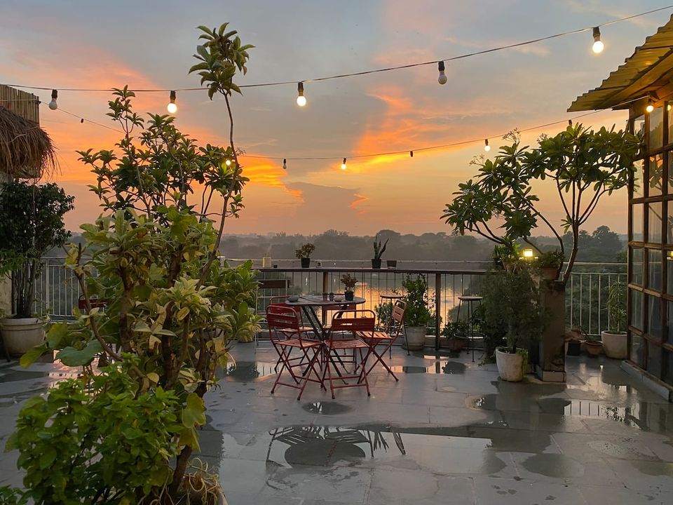 Photo of Delhi People Tired of Staying at Home? These Unique AirBnB's Are Worth Planning a Weekend Getaway! by Kadambari Bhatte (curlytravelmess)