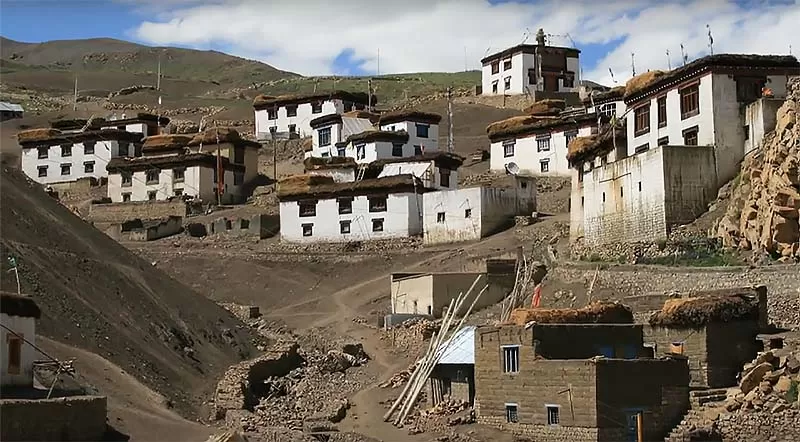 Photo of Take the Road Less Travelled to These Unexplored Places in Spiti Valley by Kadambari Bhatte (curlytravelmess)