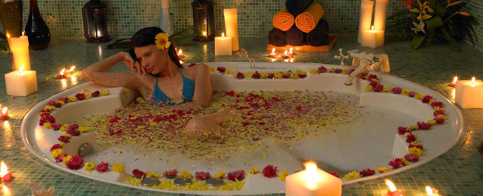 Photo of 10 Luxurious Spas in Goa That Are Perfect for Couples to Destress 6/8 by Kadambari Bhatte (curlytravelmess)