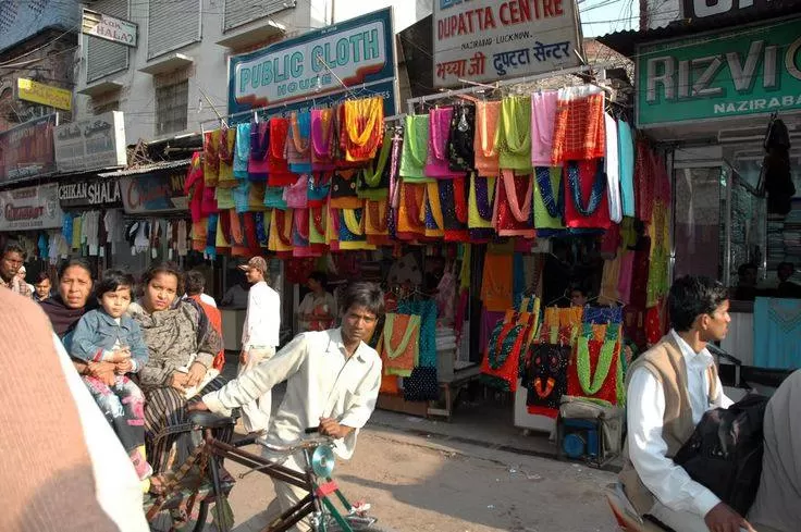Photo of Aminabad, Lucknow, Uttar Pradesh, India by Shefali