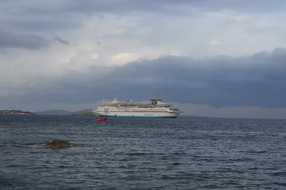 Photo of Mykonos Port, Mikonos, Greece by Nitish Mhatre