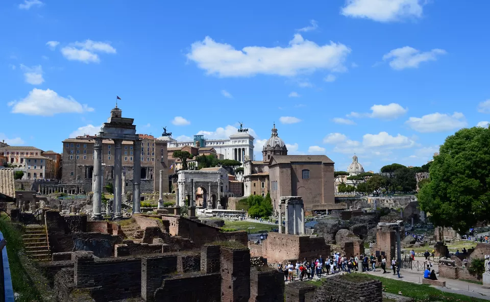 Photo of Roman Forum, Via della Salara Vecchia, Rome, Metropolitan City of Rome, Italy by Nitish Mhatre