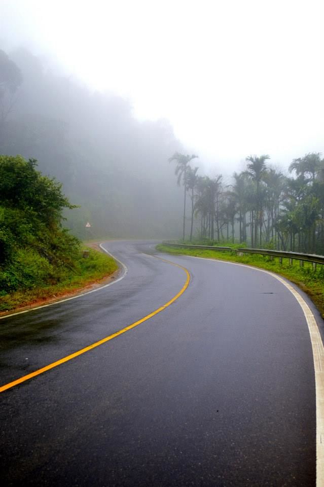 Photo of Tadiandamol Hills, Chelavara, Karnataka, India by Madhumita Chatterjee