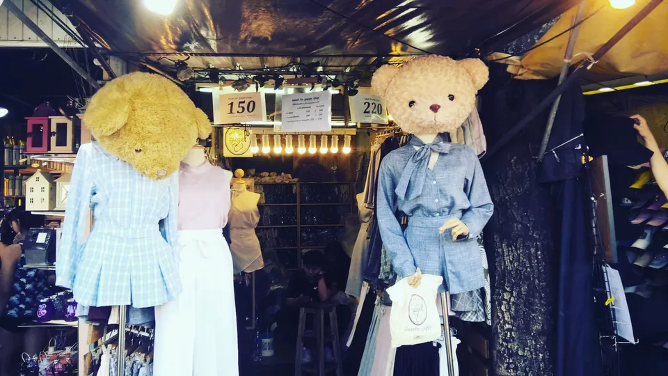 Photo of Chatuchak Bangkok Thailand by Anusha Nakshathra