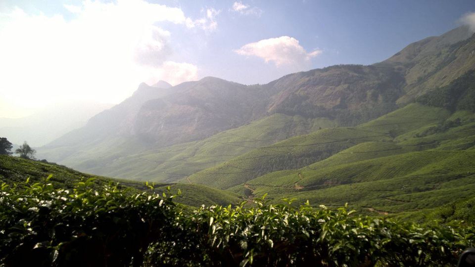 Photo of The uphill ride to Kolukkumalai by Anusha Nakshathra