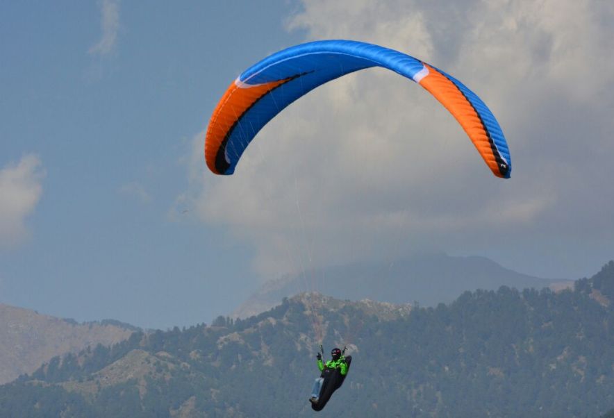 Photo of Bir Billing Paragliding, Bir, Himachal Pradesh, India by Aniruddha Kulkarni