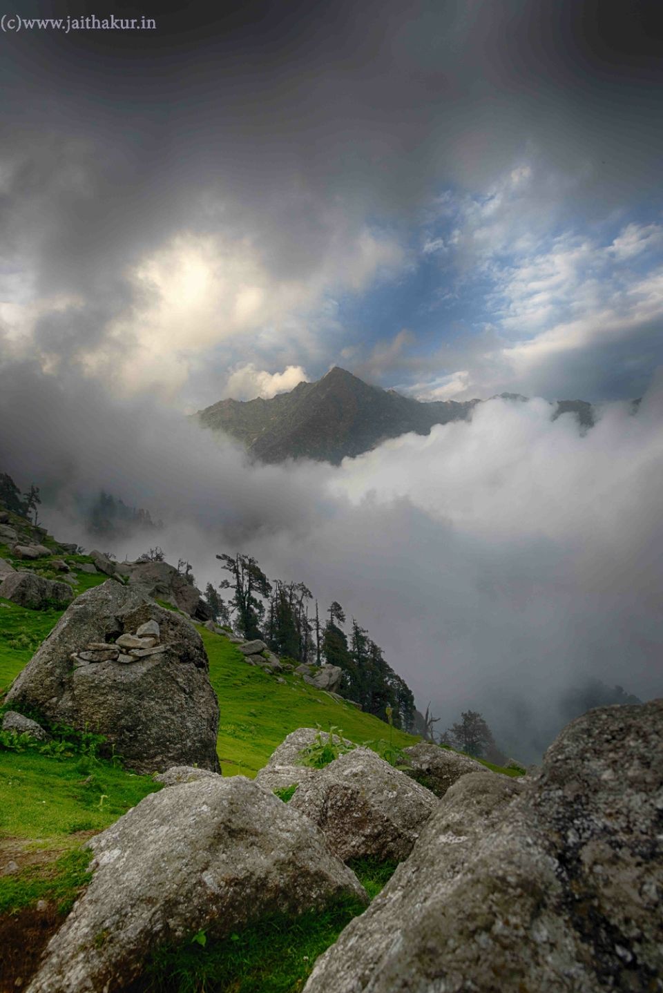 Photo of Triund Trek: Stay in clouds in just 4500 rupees by Jai Thakur