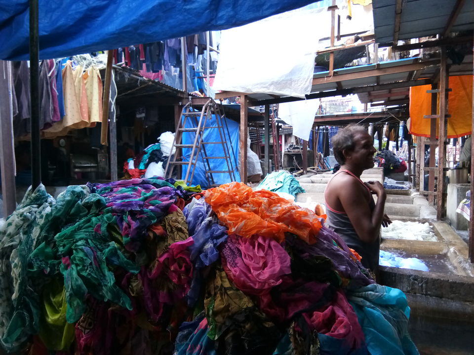 Photo of Closer look into the chaos of Mumbai Dhobighat by Priyanshi Singhal