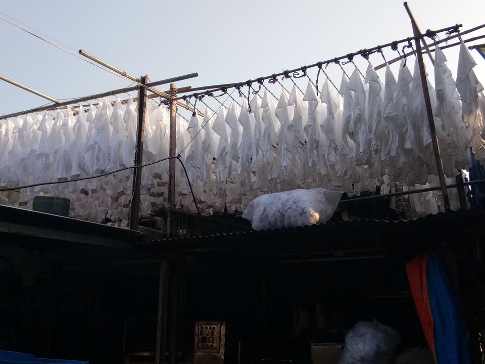 Photo of Closer look into the chaos of Mumbai Dhobighat by Priyanshi Singhal