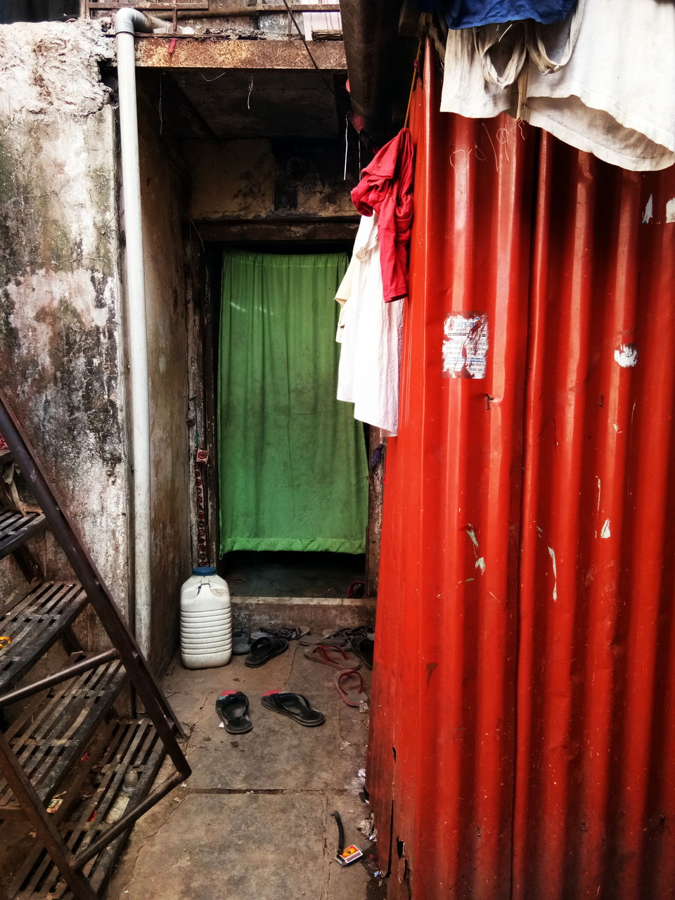 Photo of Photo blog through the doorways of Kumbharwada 11/15 by Priyanshi Singhal