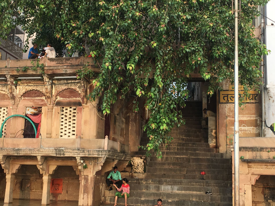 Photo of Tulsi Ghat, Assi Road, Ghats of varanasi, Shivala, Varanasi, Uttar Pradesh, India by Saloni