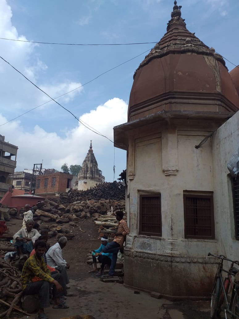 Photo of Manikarnika Ghat, Jugul Tola, Ghats of varanasi, Lahori Tola, Varanasi, Uttar Pradesh, India by Saloni