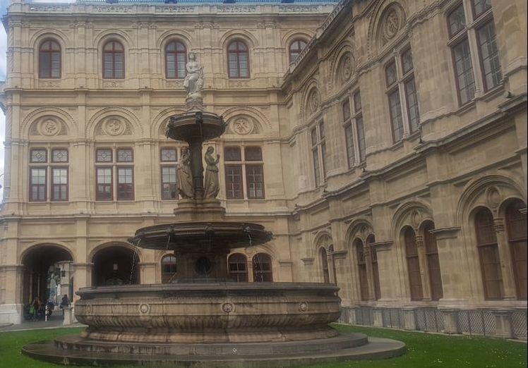 Photo of My Day-Long Date With Vienna by Freesoul