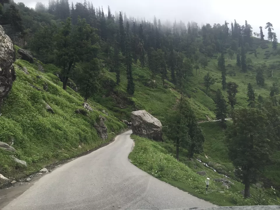 Photo of Rohtang Pass, Himachal Pradesh, India by Anurag Kumar