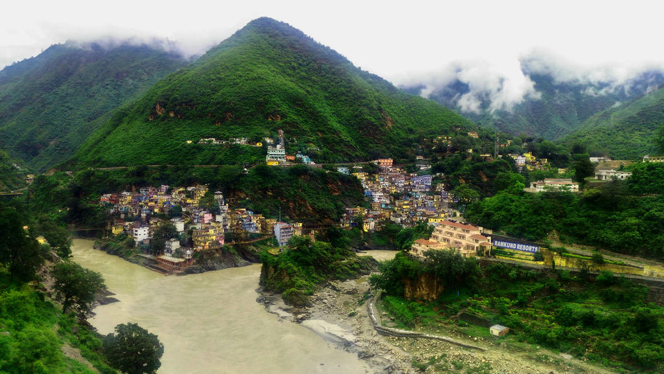 Photo of Rishikesh, Uttarakhand, India by Shivangi Jain