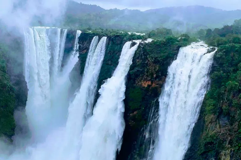 Photo of Jog Falls, Karnataka, India by Bloggers Without Borders - (BWB)