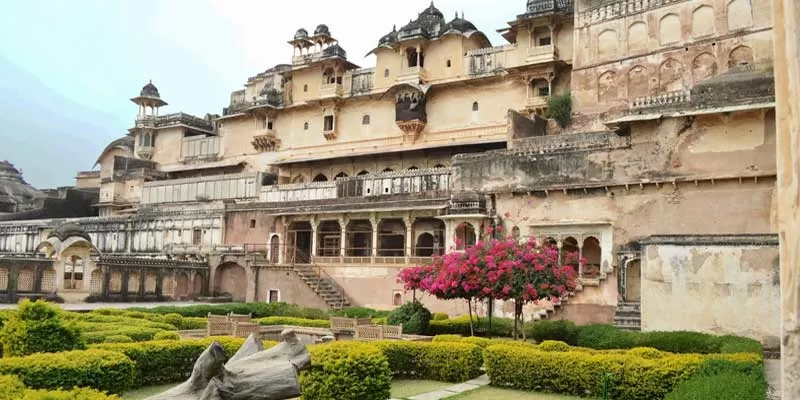 Photo of Palace Road, Kapren, Bundi, Rajasthan, India by Bloggers Without Borders - (BWB)