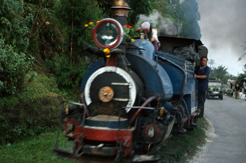 Photo of Batasia Loop, Darjeeling, West Bengal, India by Ruchi Jain