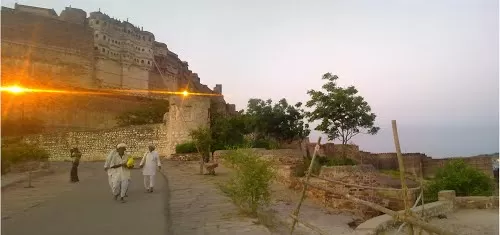 Photo of Rao Jodha Desert Rock Park, Fort Road, Jodhpur, Rajasthan, India by Ruchi Jain
