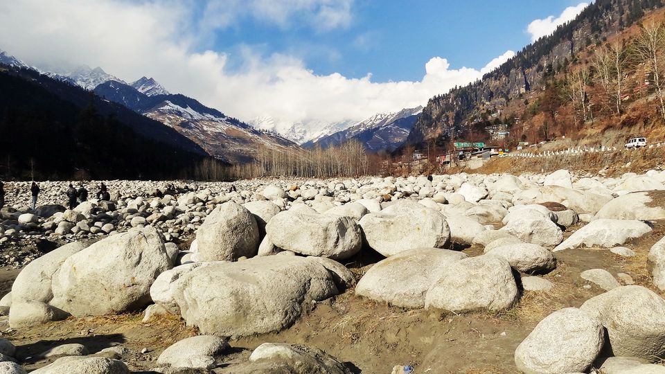 Photo of Manali Diary: Solo is no more surreal 4/6 by Vineet Kaur