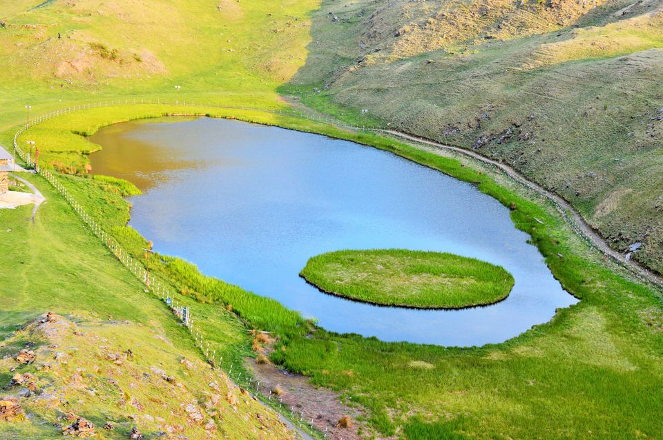 Photo of A Perfect Weekend Trek to Parashar Lake 2/8 by Vineet Kaur