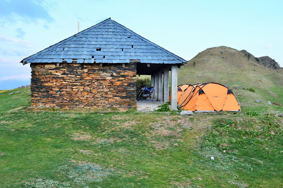 Photo of A Perfect Weekend Trek to Parashar Lake 4/8 by Vineet Kaur