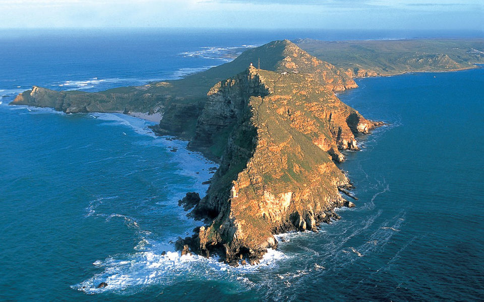 Photo of Unsurpassed Beauty and Heritage of Cape Town 4/4 by TraveasyUK