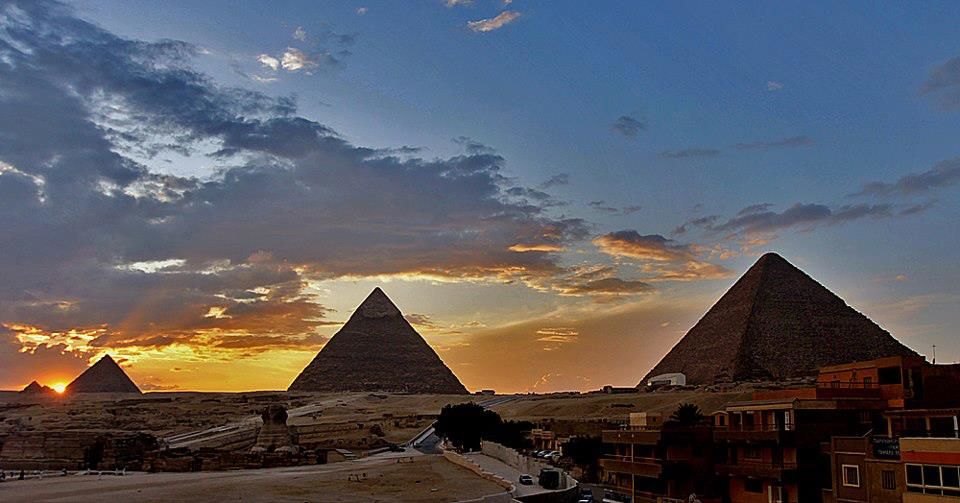 cairo pyramids day tour