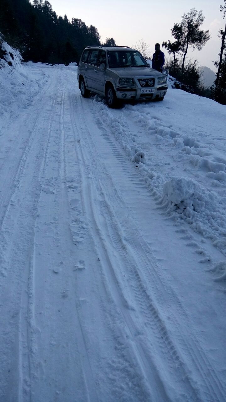 Photo of Snowy ride to Dhanaulti 10/33 by Raman Preet Singh Khurana