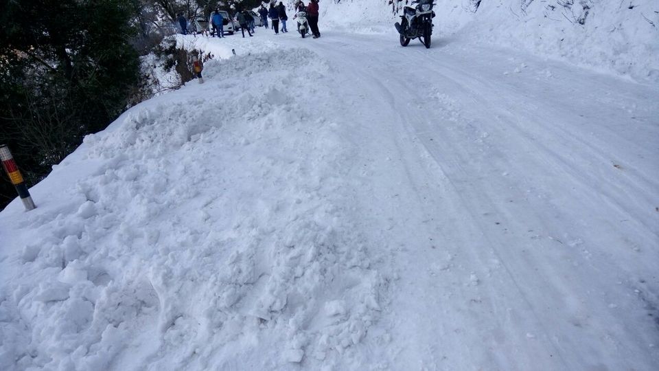 Photo of Snowy ride to Dhanaulti 13/33 by Raman Preet Singh Khurana
