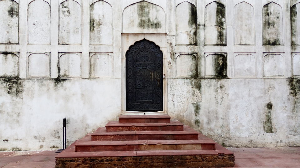Photo of Paranthe Wali Gali, Maliwara, New Delhi, Delhi, India by Gyayak Jain