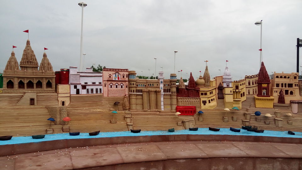 Photo of Banaras - Melody in Cacophony 15/20 by Gyayak Jain