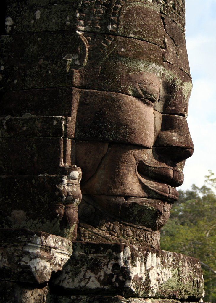 Photo of Group Tour of Angkor, Cambodia 1/7 by Theam Vuthy