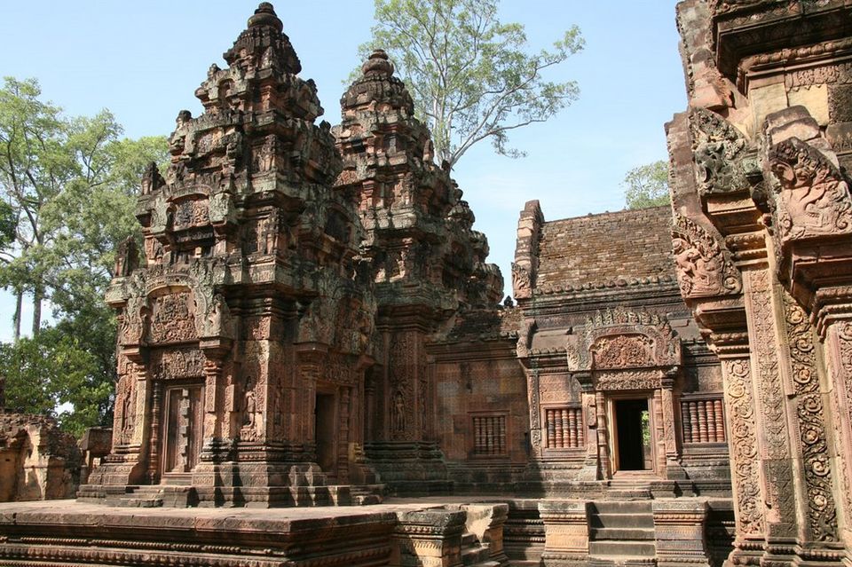 Photo of Group Tour of Angkor, Cambodia 3/7 by Theam Vuthy