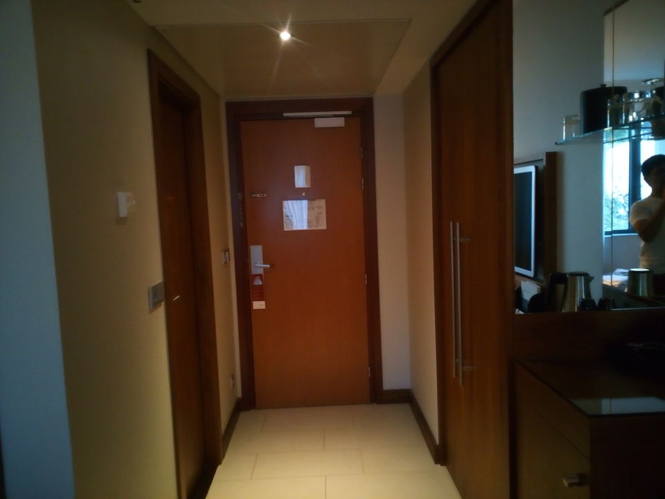 Photo of Crowne Plaza Paris - Neuilly, Paris Metropolitan Area, Boulevard Victor Hugo, Neuilly-sur-Seine, France by niksi rane