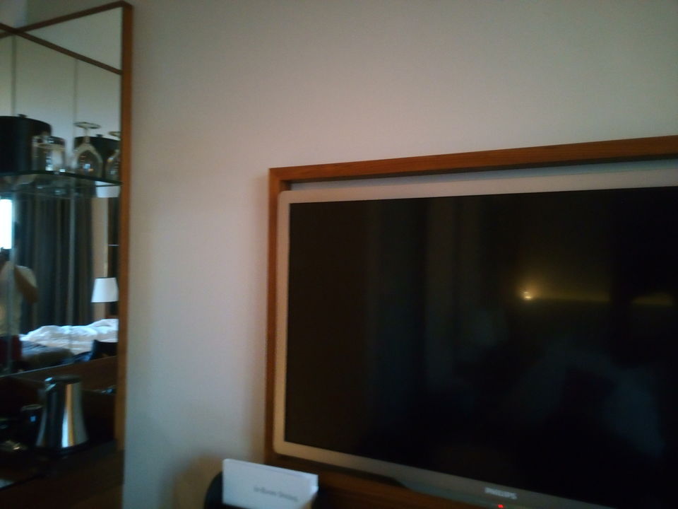 Photo of Crowne Plaza Paris - Neuilly, Paris Metropolitan Area, Boulevard Victor Hugo, Neuilly-sur-Seine, France by niksi rane