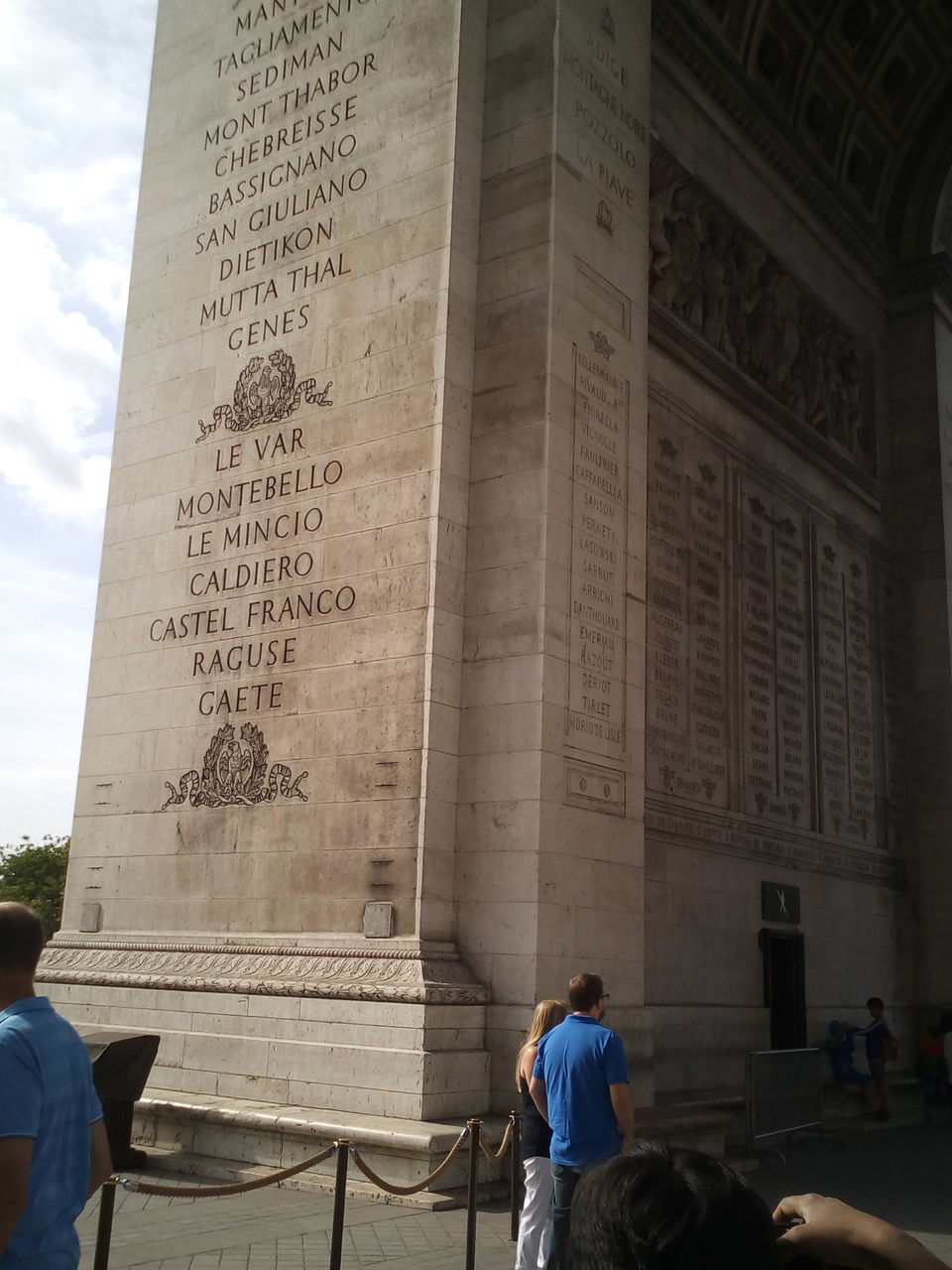 Photo of Arc de Triomphe, Place Charles de Gaulle, Paris, France by niksi rane
