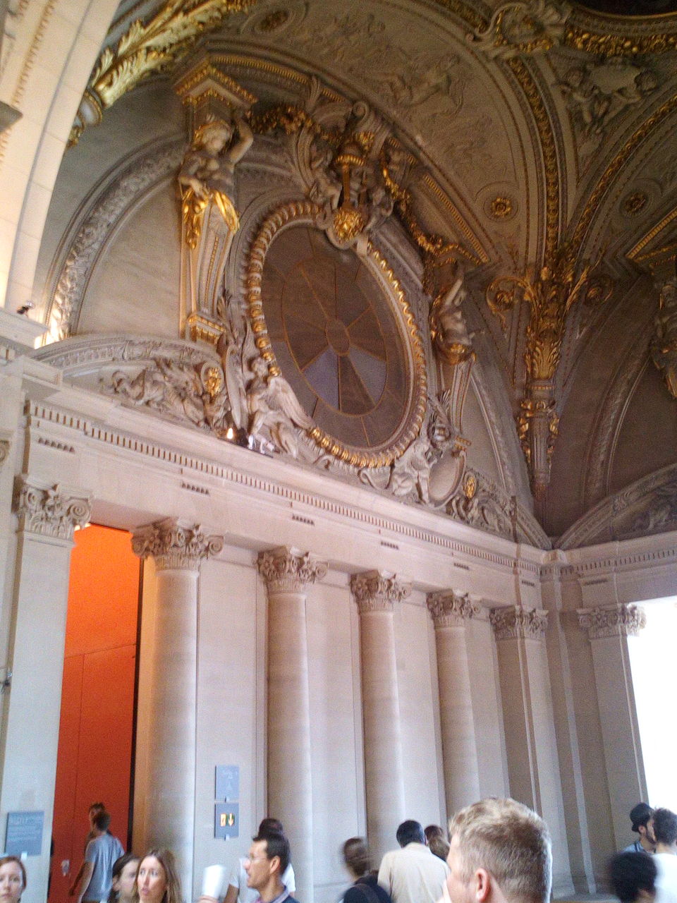 Photo of Louvre Museum, Paris, France by niksi rane