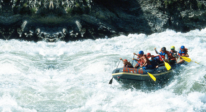 Photo of Bhotekoshi River, Sindhupalchok, Central Region, Nepal by Rashika