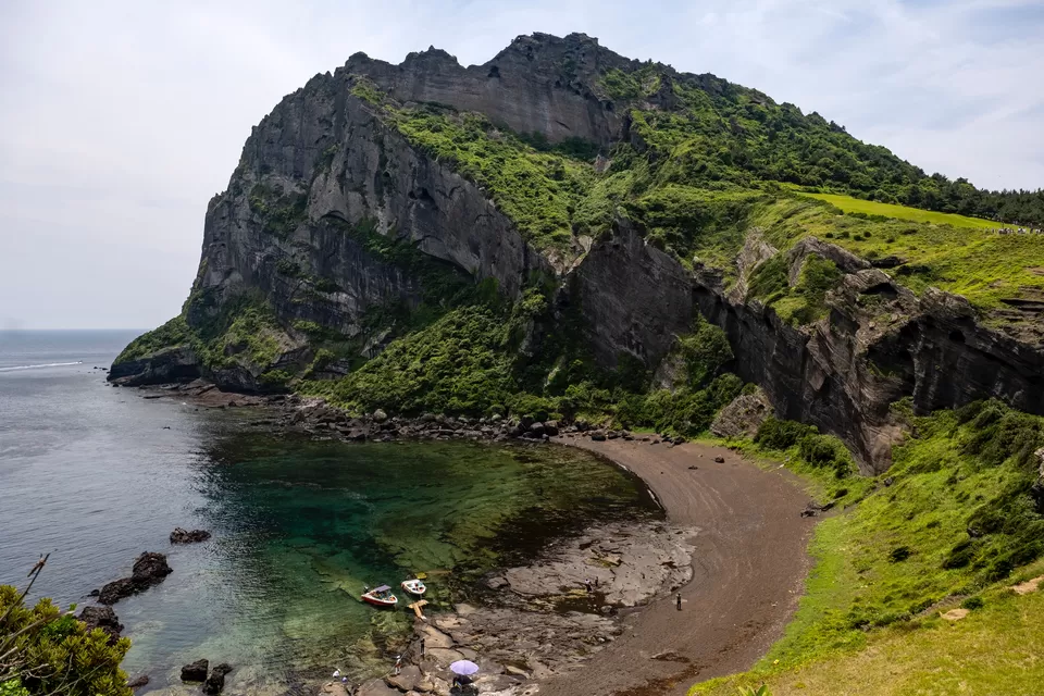 Photo of Jeju Island, Sinpung-ri, Seongsan-eup, Seogwipo-si, Jeju-do, South Korea by Rachita Saxena